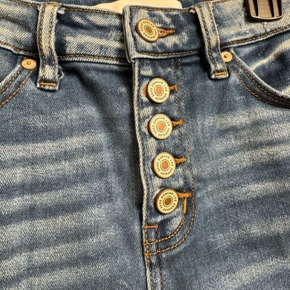 KanCan Women's Moss High Rise Button Fly Distressed Bermuda Shorts Small - Picture 4 of 12